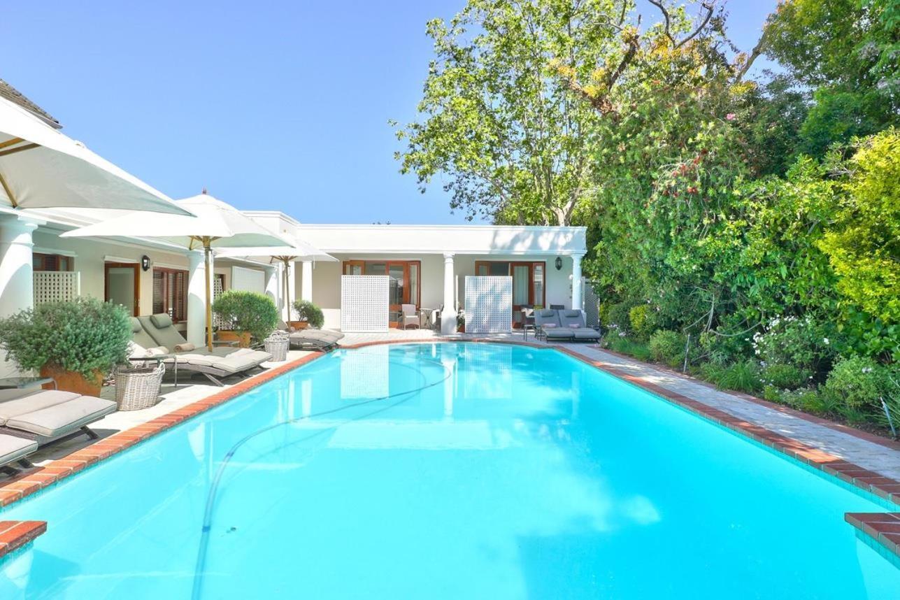 Guest house Fernwood Manor Boutique 5*
